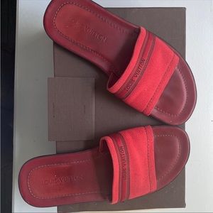 Red Lui V slip on. 10.5